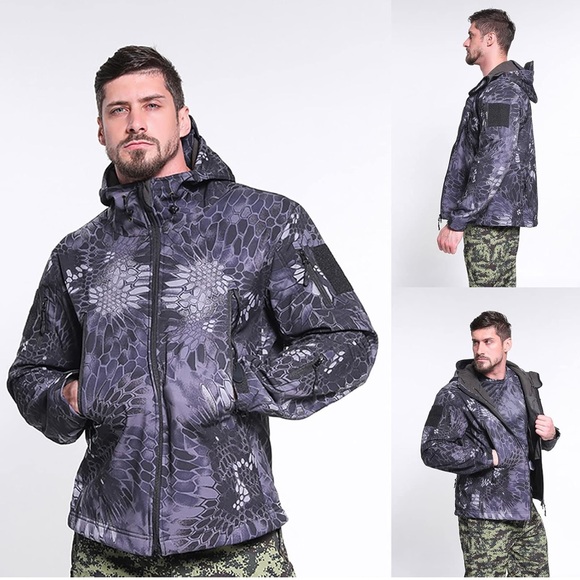 NEW Windproof Men’s Outdoor Soft Shell Fleece Lined Zip Up Hooded Jacket, Size M - Picture 1 of 16